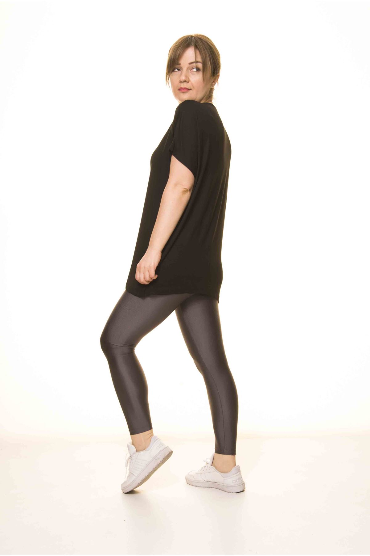 Kadın Siyah Taş İşlemeli Bluz 14D-30601