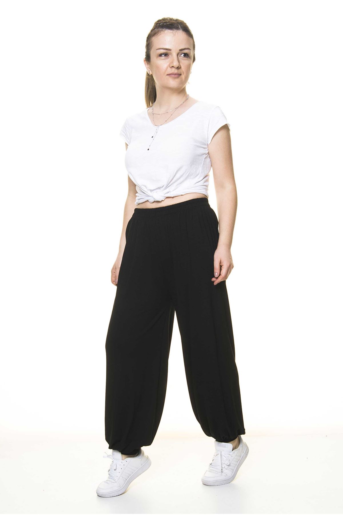 Kadın Beli Lastikli Düz Siyah Şalvar Pantolon 8C-4008