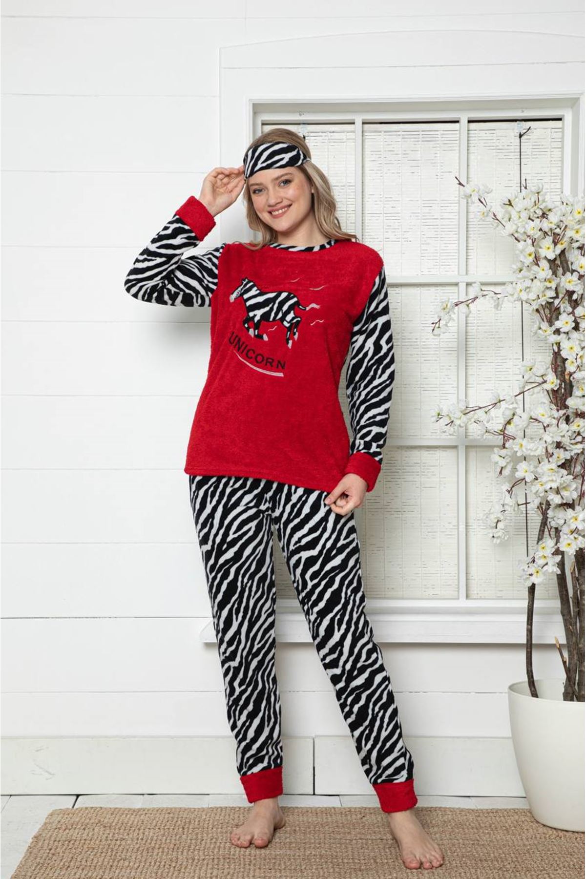 Kadın Zebra Desenli Kırmızı Kışlık Polar Pijama Takımı 9F-20004-1