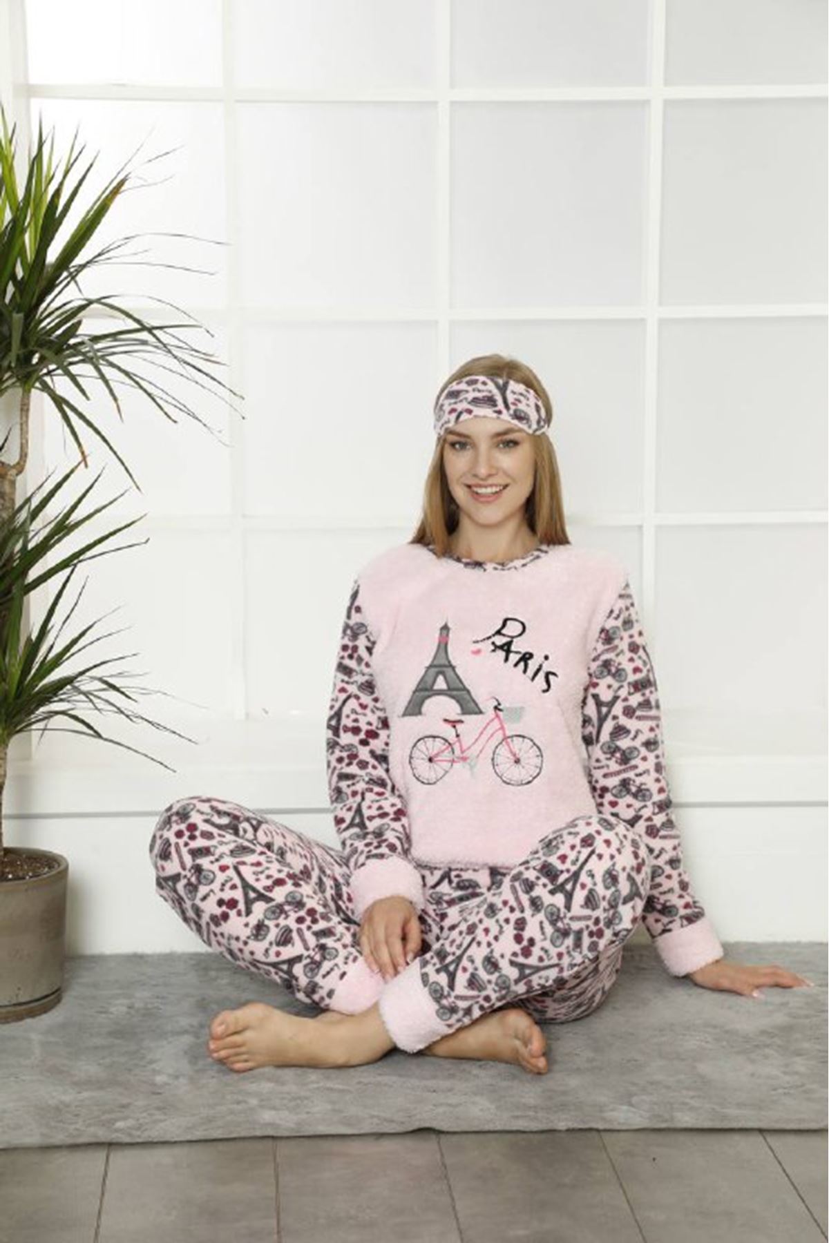 Kadın Pembe Desenli Kışlık Polar Pijama Takımı 11F-20008-1