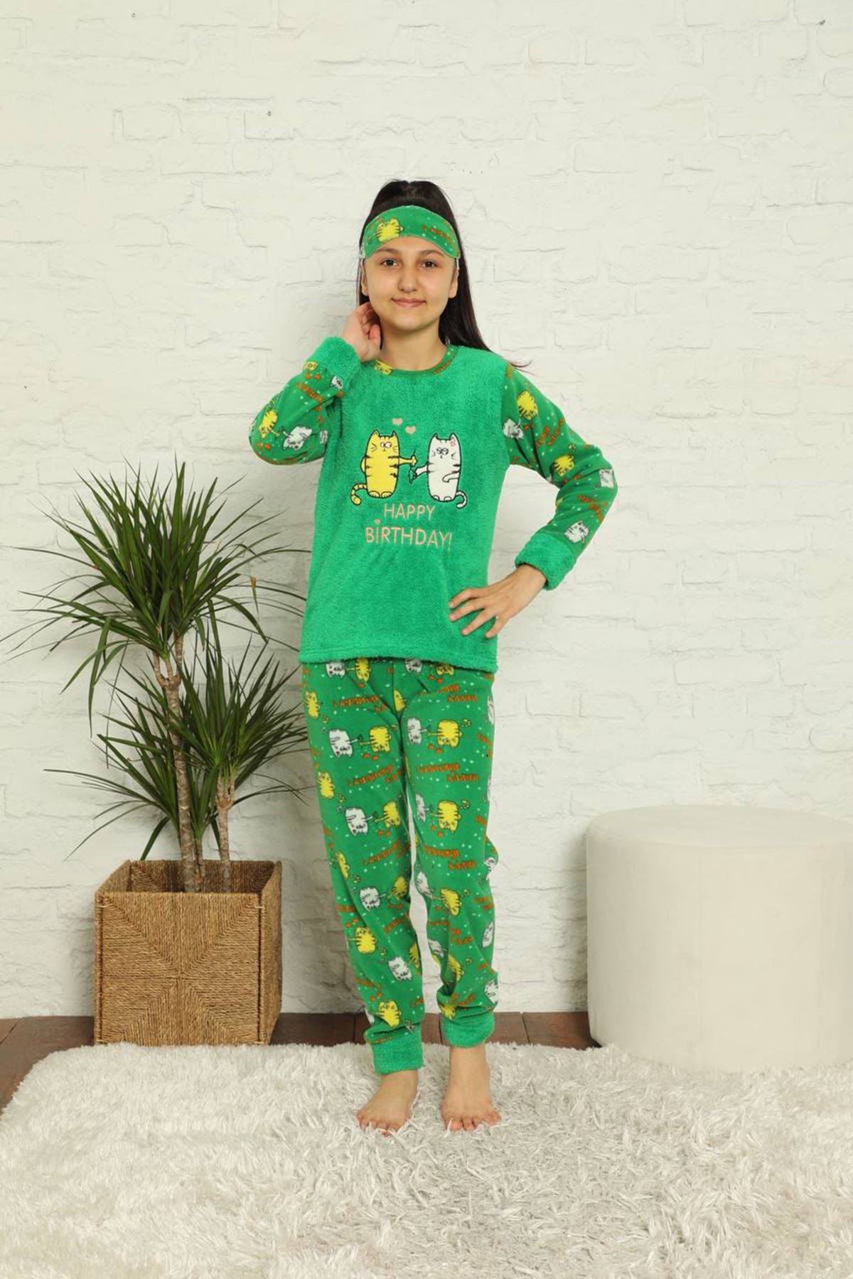 Kız Çocuk Yeşil Desenli Kışlık Polar Pijama Takımı 12F-20025-1