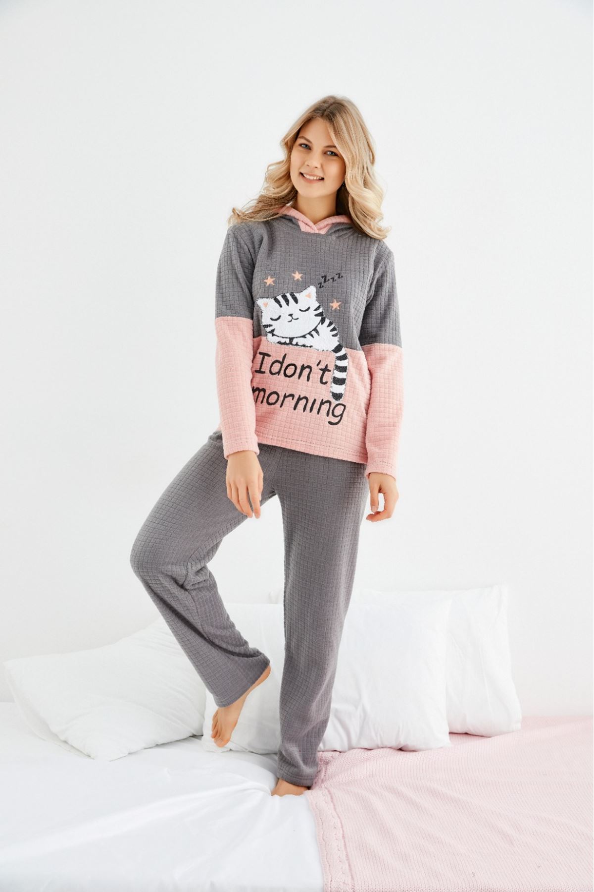 Kadın Desenli Kışlık Polar Pijama Takım 1D-4071