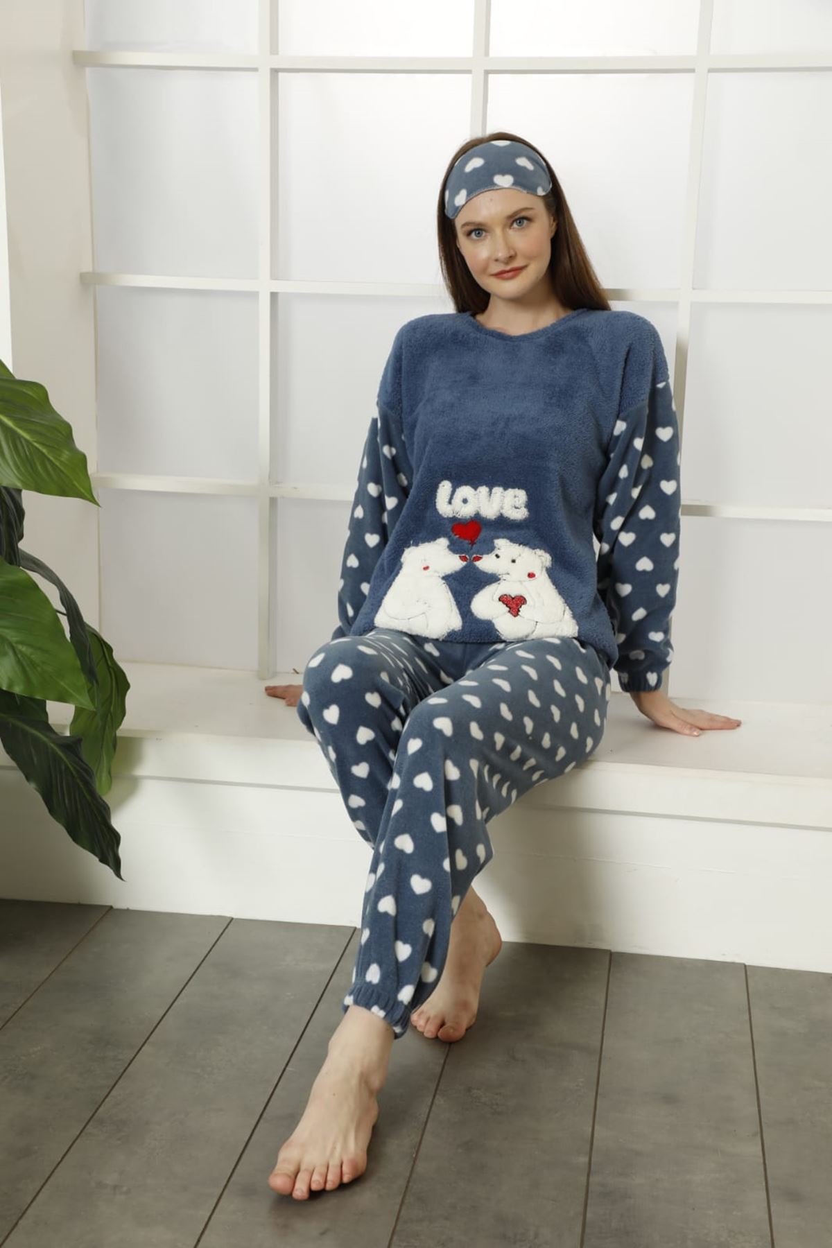 Kadın Desenli Kışlık Welsoft  Yumuşak Polar Pijama Takım 18F-14066