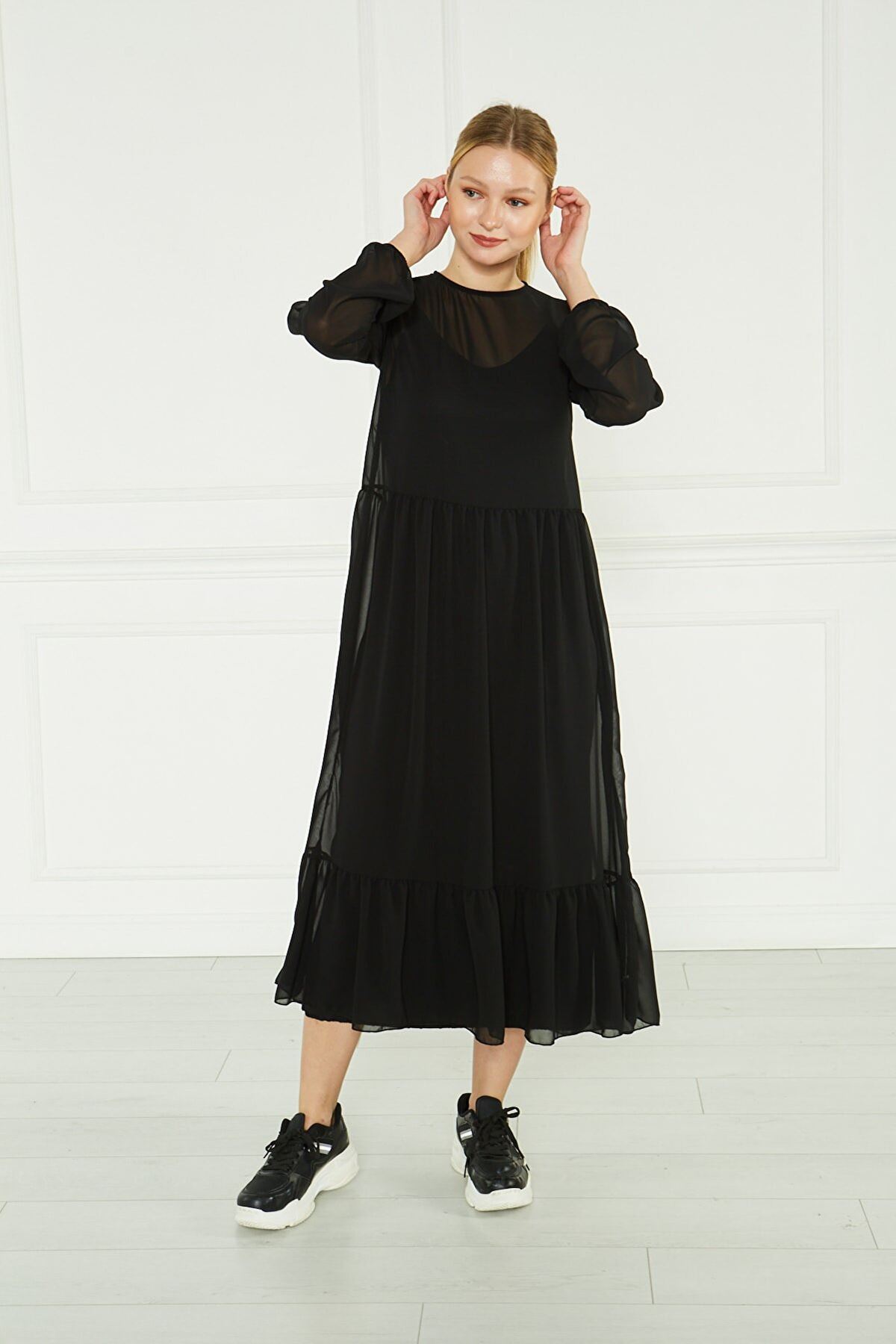  Kadın Uzun Siyah Şifon Astarlı Salaş Elbise 18D-5004