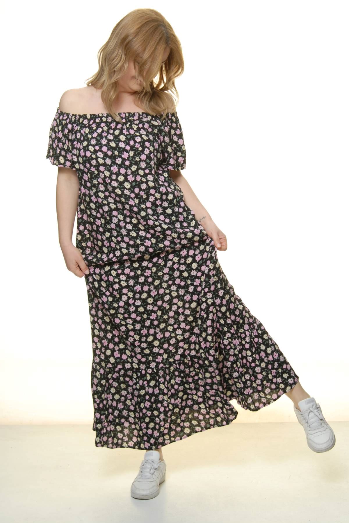 Kadın Madonna Yaka Çiçek Desenli Yazlık Elbise 12C-5037