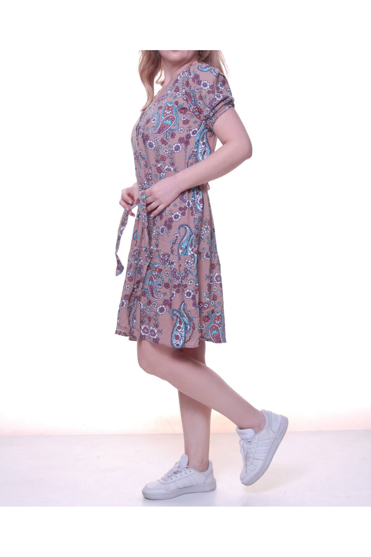 Kadın Renkli Kuşaklı Asimetrik Kesim Midi Yazlık Elbise 11D-5049