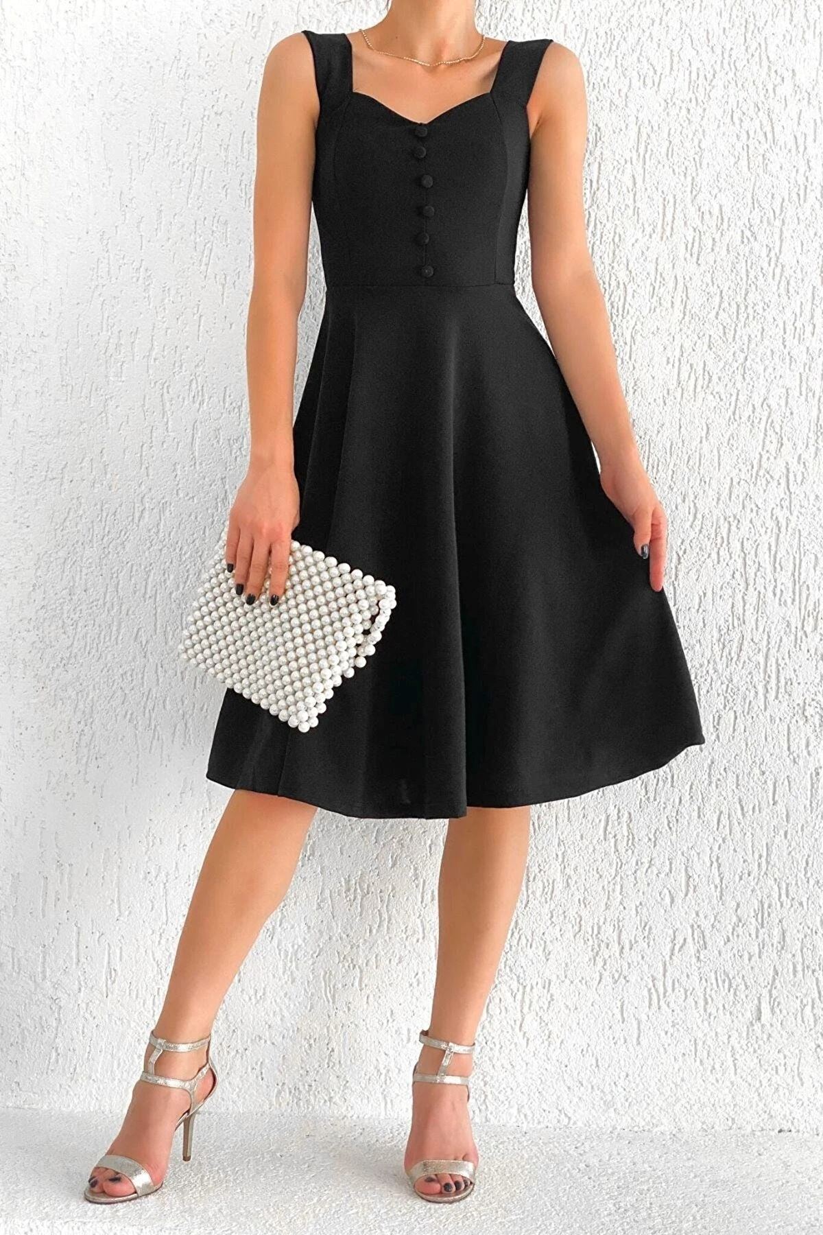 Kadın Siyah Askılı Krep Kumaş Düğmeli Midi Kloş Elbise 2D-2105