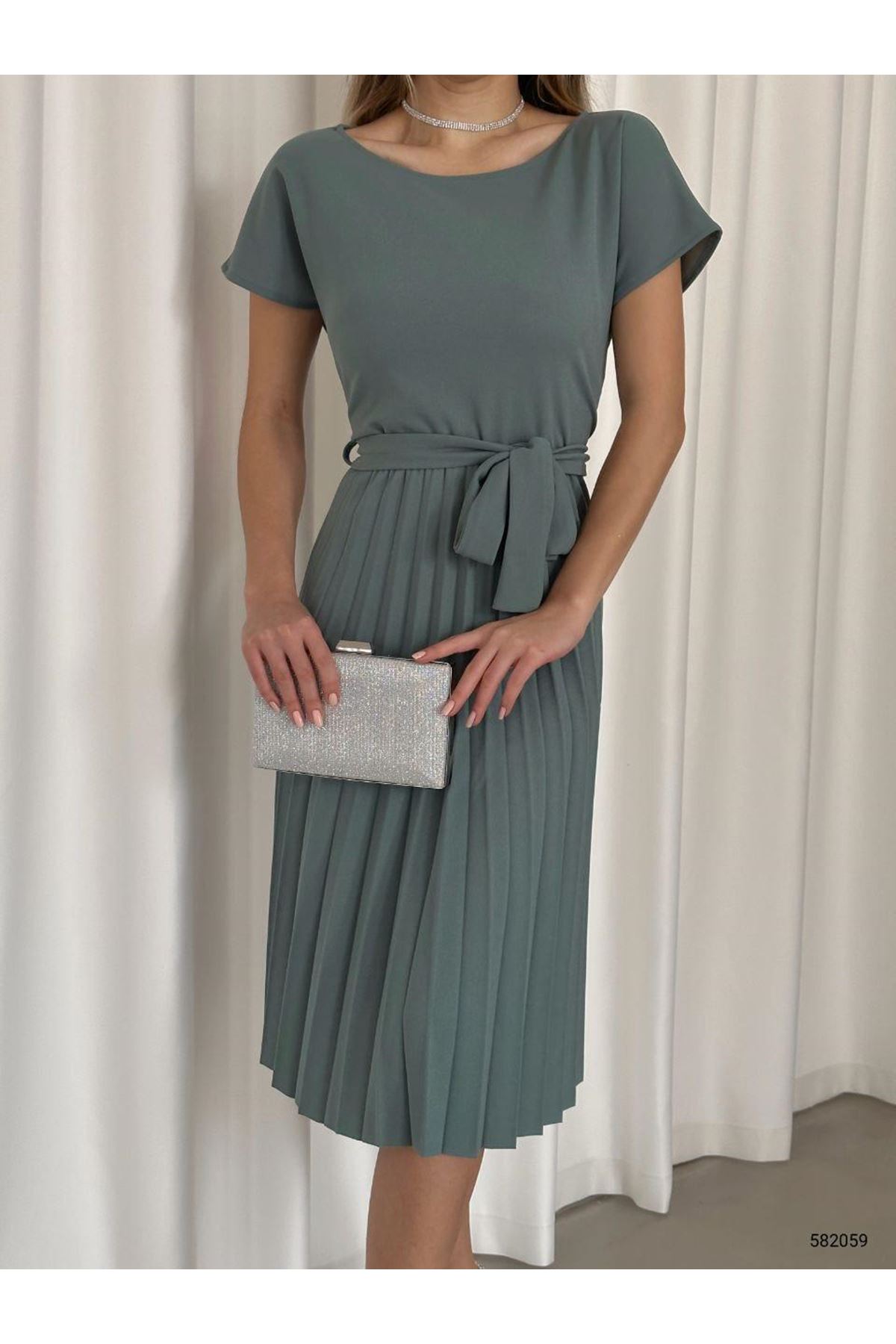 Kadın Mint Krep Kumaş Pliseli Kuşaklı Dizaltı Elbise 2E-2128