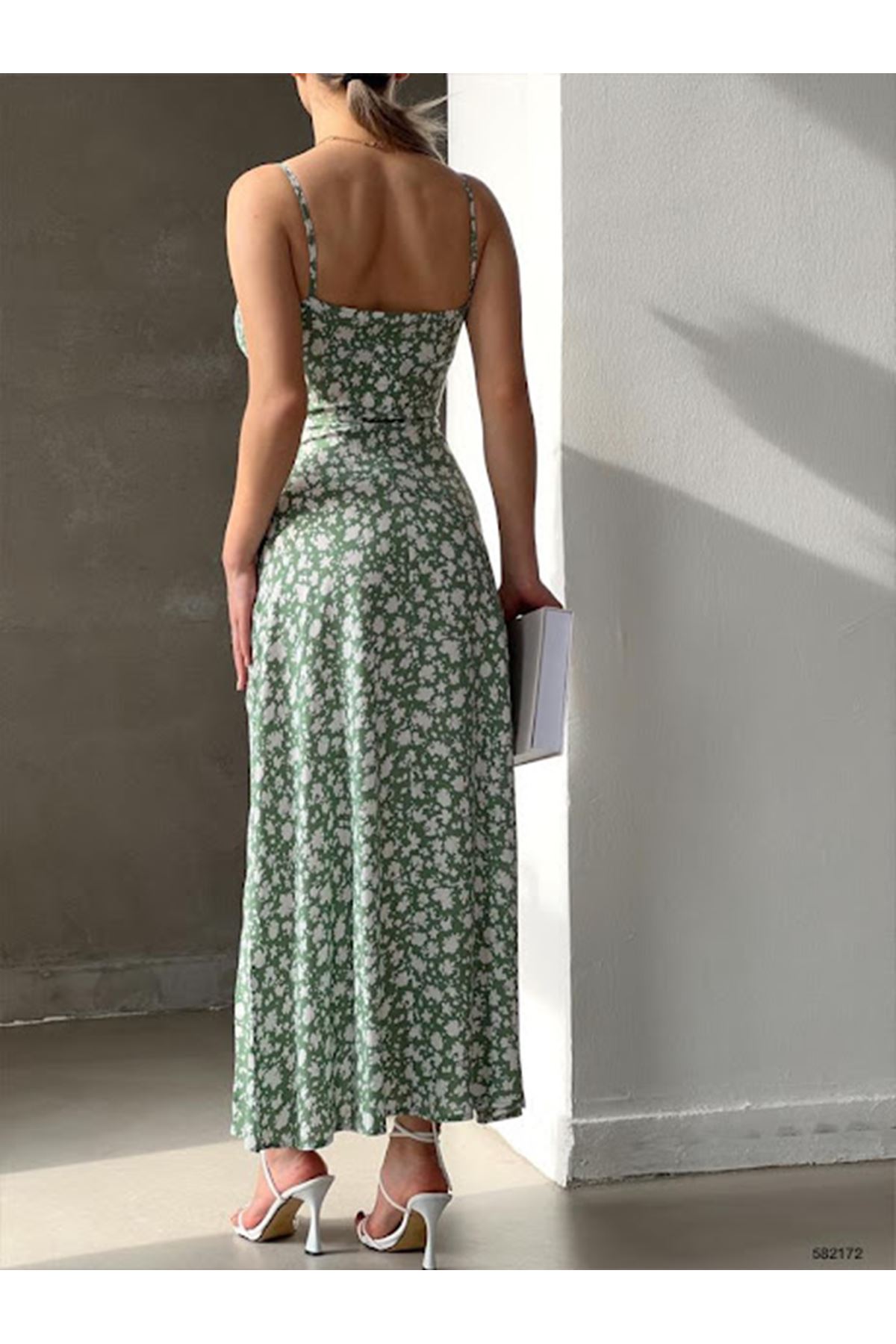 Kadın Askılı Bilek Boy Yeşil Yırtmaçlı Yazlık Dokuma Elbise 6C-2112