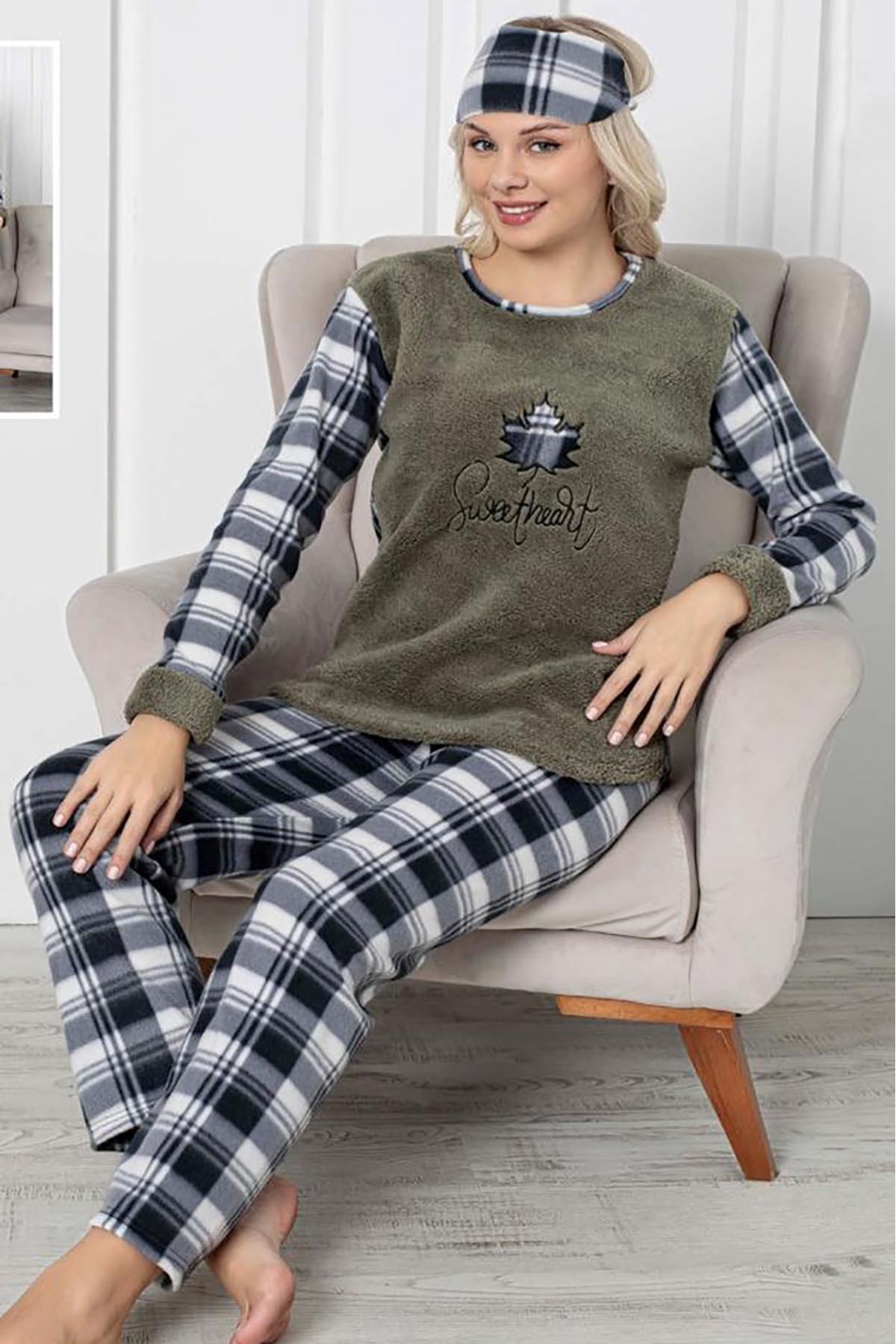 Kadın Yeni Welsoft Desenli Kışlık Polar Pijama Takım 7F-0253
