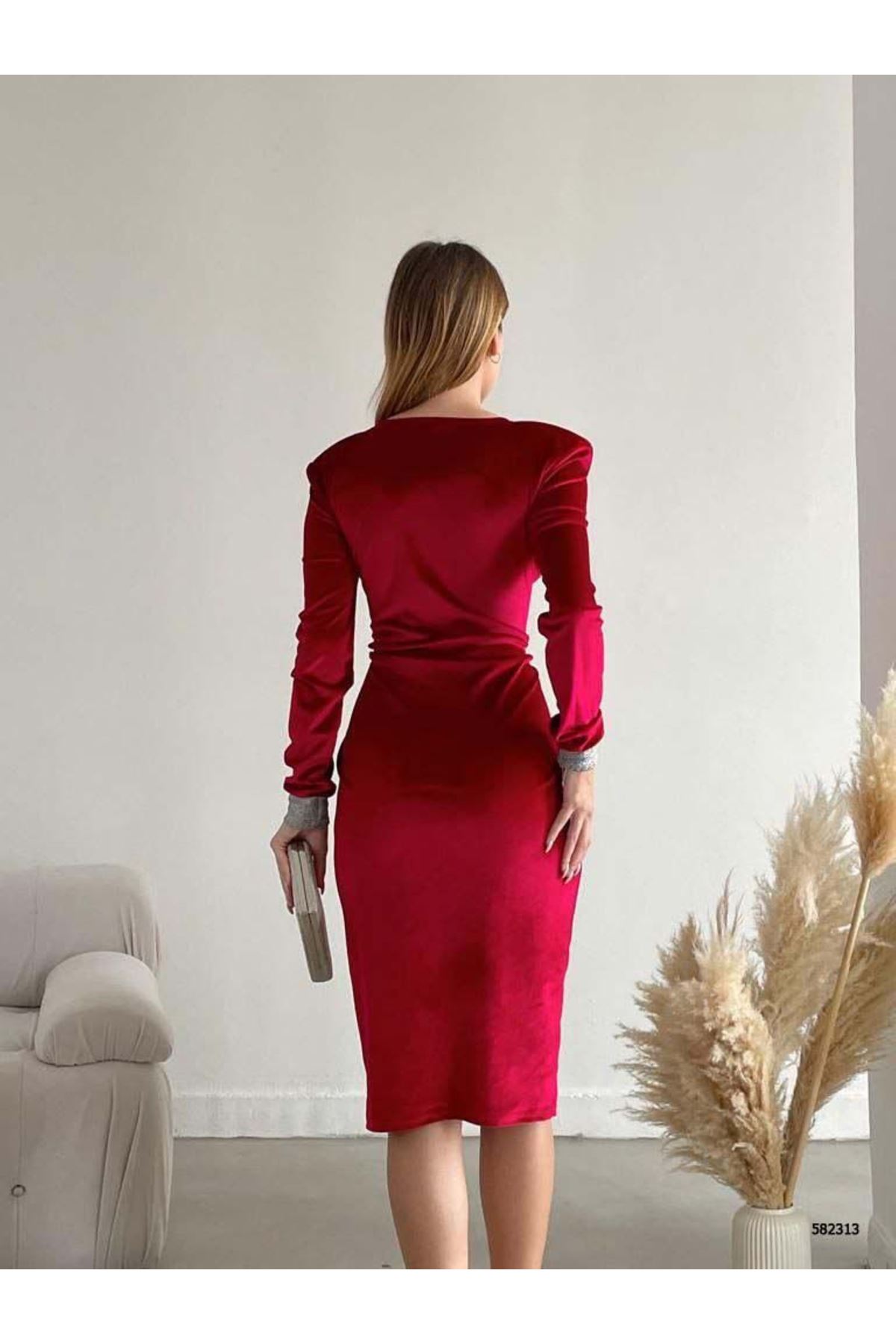 Kadın Kırmızı Kadife Vatkalı Midi Manşet Kol Detaylı Abiye Elbise 14E-2164